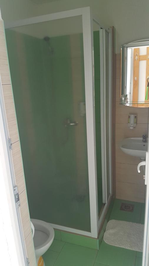 Hotel Pansion I Restoran ,, Pogled" Han Pijesak Exteriér fotografie