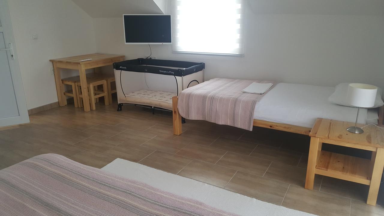 Hotel Pansion I Restoran ,, Pogled" Han Pijesak Exteriér fotografie